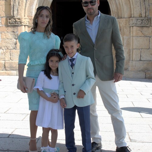 Comuniones 17 mayo 2025 (6)